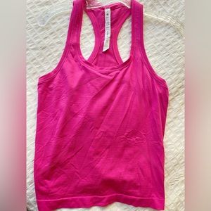 Lululemon tank size 6